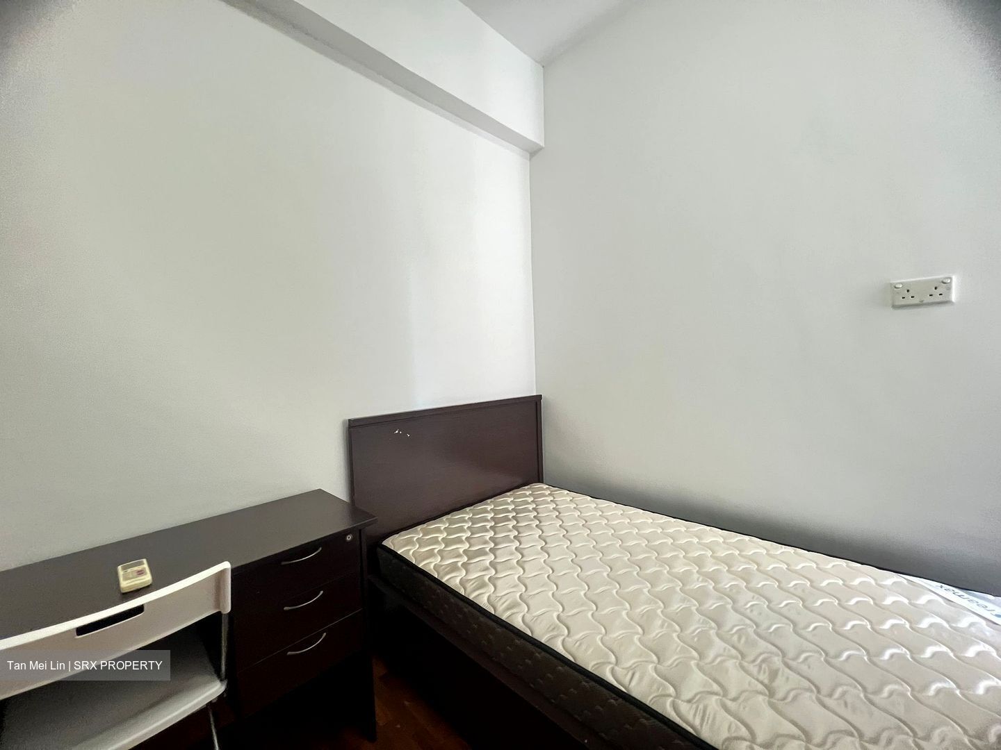 Simsville (D14), Condominium #610350091
